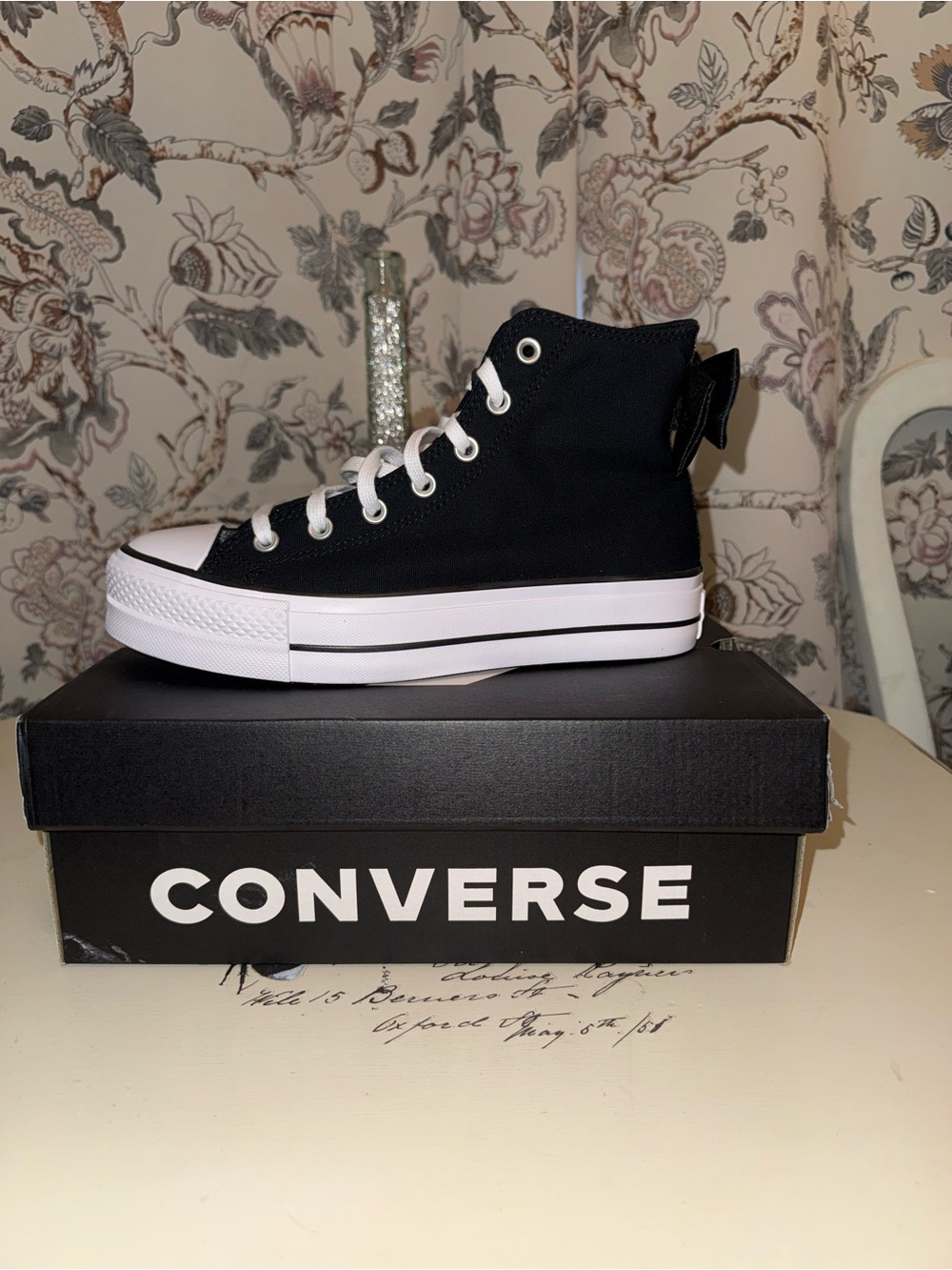 Chuck Taylor All Star Lift Platform Bows - All Tied Up In A Bow | SOLD OUT - Picture 6 of 8